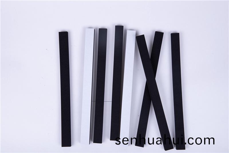 CR減(jian)震保溫(wen)條(tiao)