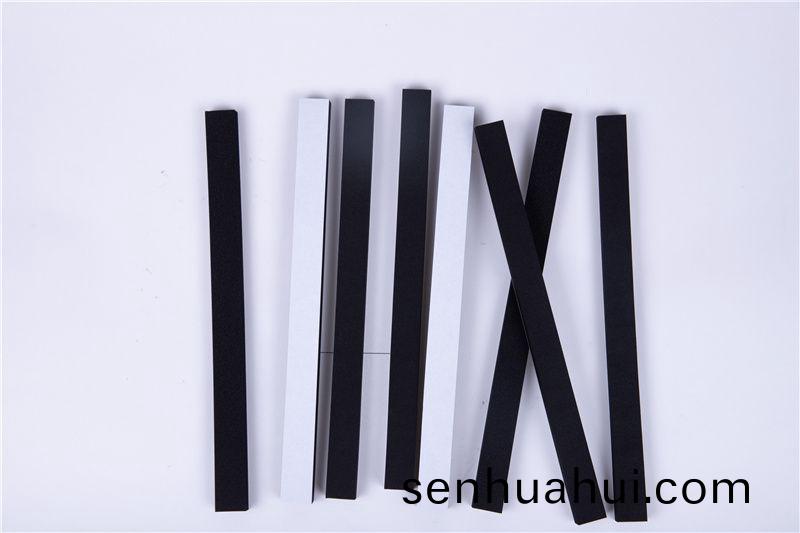 CR減(jian)震保(bao)溫(wen)條(tiao)